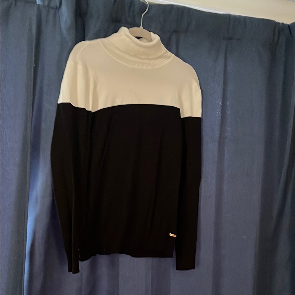 Turtle neck Sweater